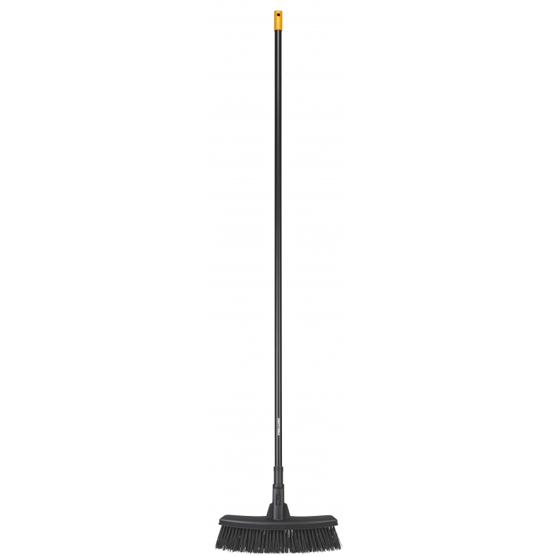 Koště FISKARS Solid M univerzální zahradní 1025921