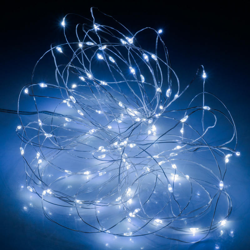 Sv�teln� st��brn� �et�z LUXUS 100LED,IP44,10 m,3xAA, studen� sv�tlo