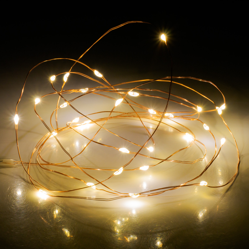 Světelný měděný řetěz LUXUS 30LED, IP20, 3 m, 3x AA, teplé světlo